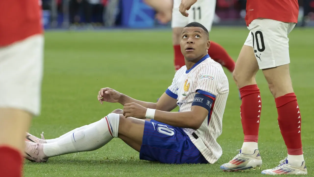 Kylian Mbappe durante un encuentro con la selecci&oacute;n. AFP7