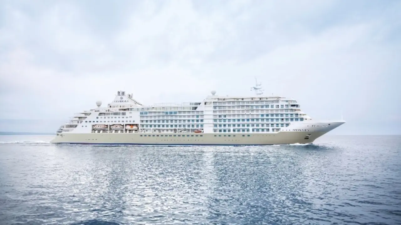 El crucero har&aacute; escala en varios destinos espa&ntilde;oles durante su viaje. / Silversea