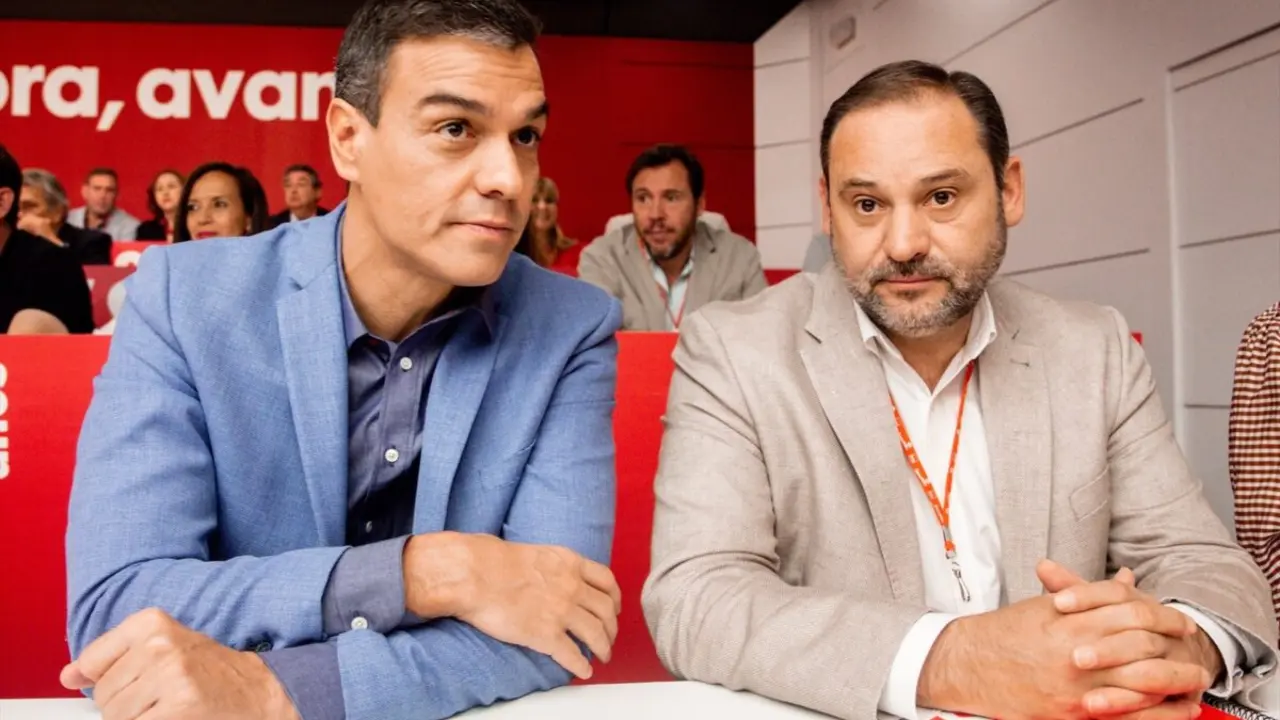 El presidente del Gobierno, Pedro S&aacute;nchez, junto al diputado del Grupo Mixto, Jos&eacute; Luis &Aacute;balos. Europa Press.