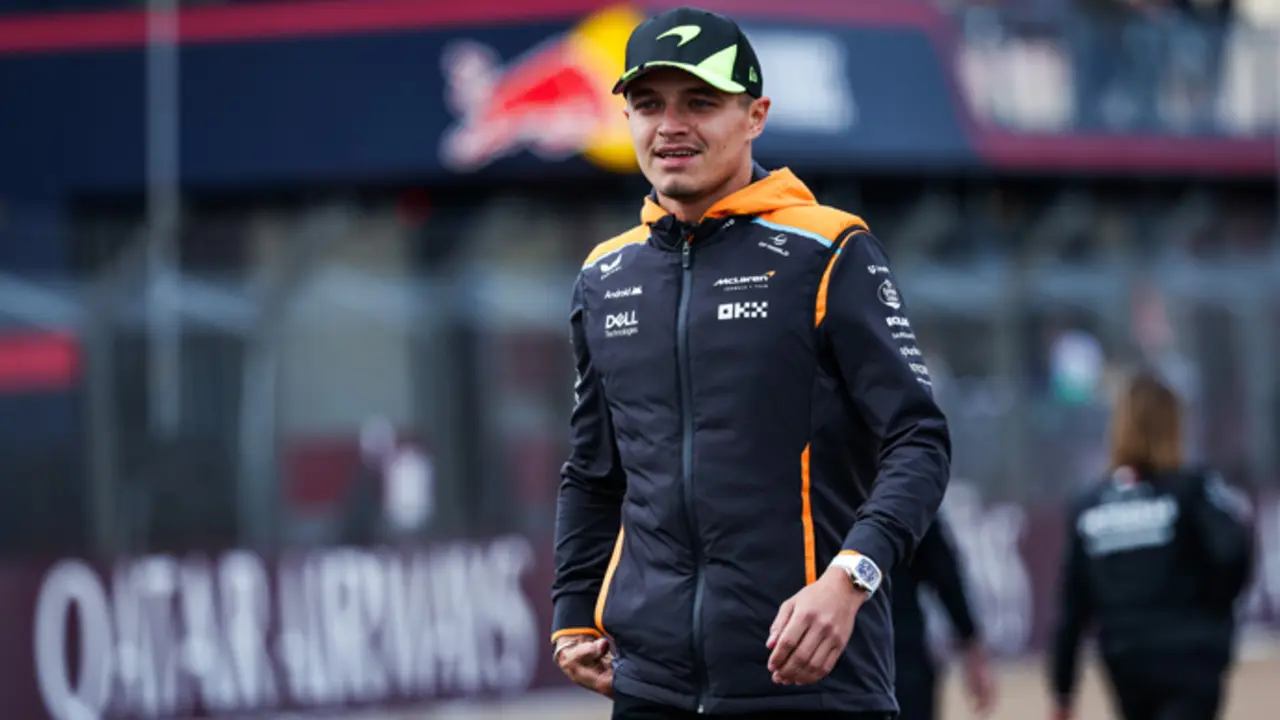 El piloto Lando Norris en el circuito de Silverstone. / EP