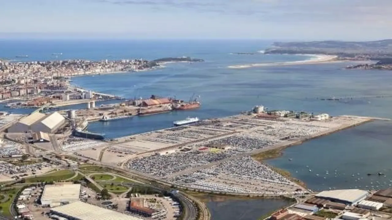 Vista a&eacute;rea del Puerto de Santander y la bah&iacute;a. EP / Archivo