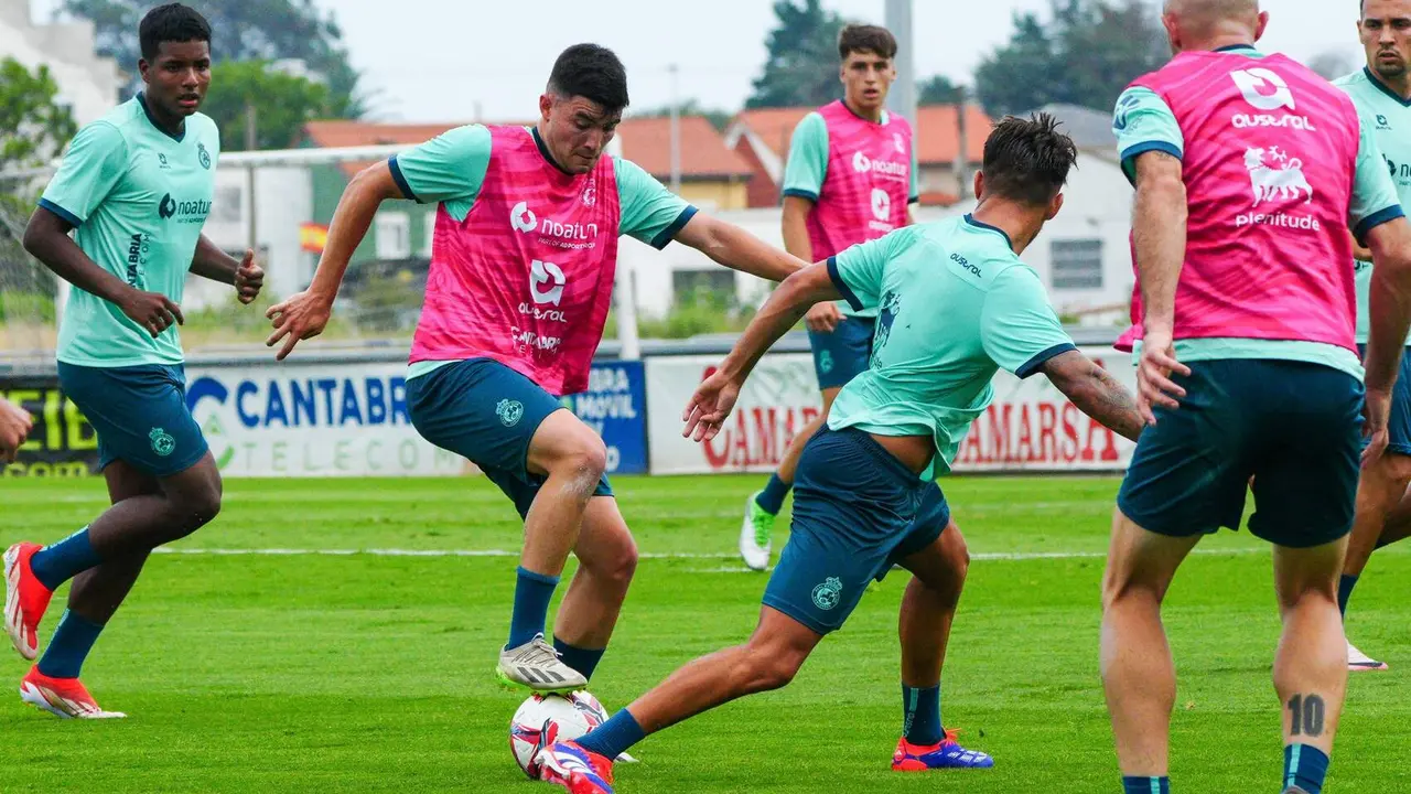 Los jugadores del racing comienzan la pretemporada. / RRC