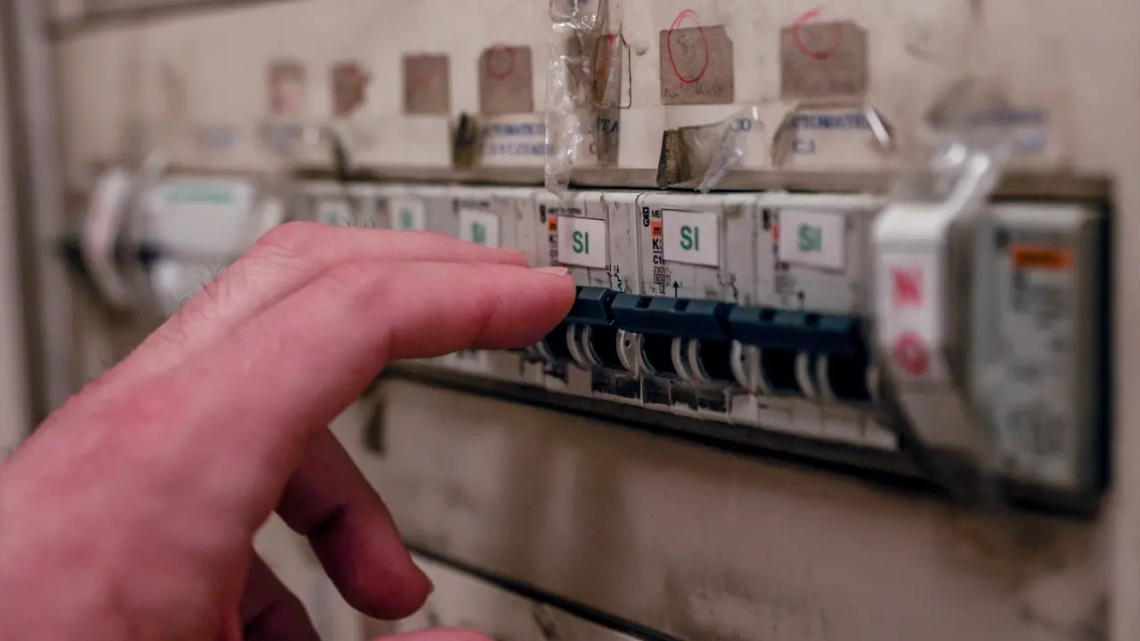 Un cuadro el&eacute;ctrico de una casa. Ricardo Rubio / Archivo