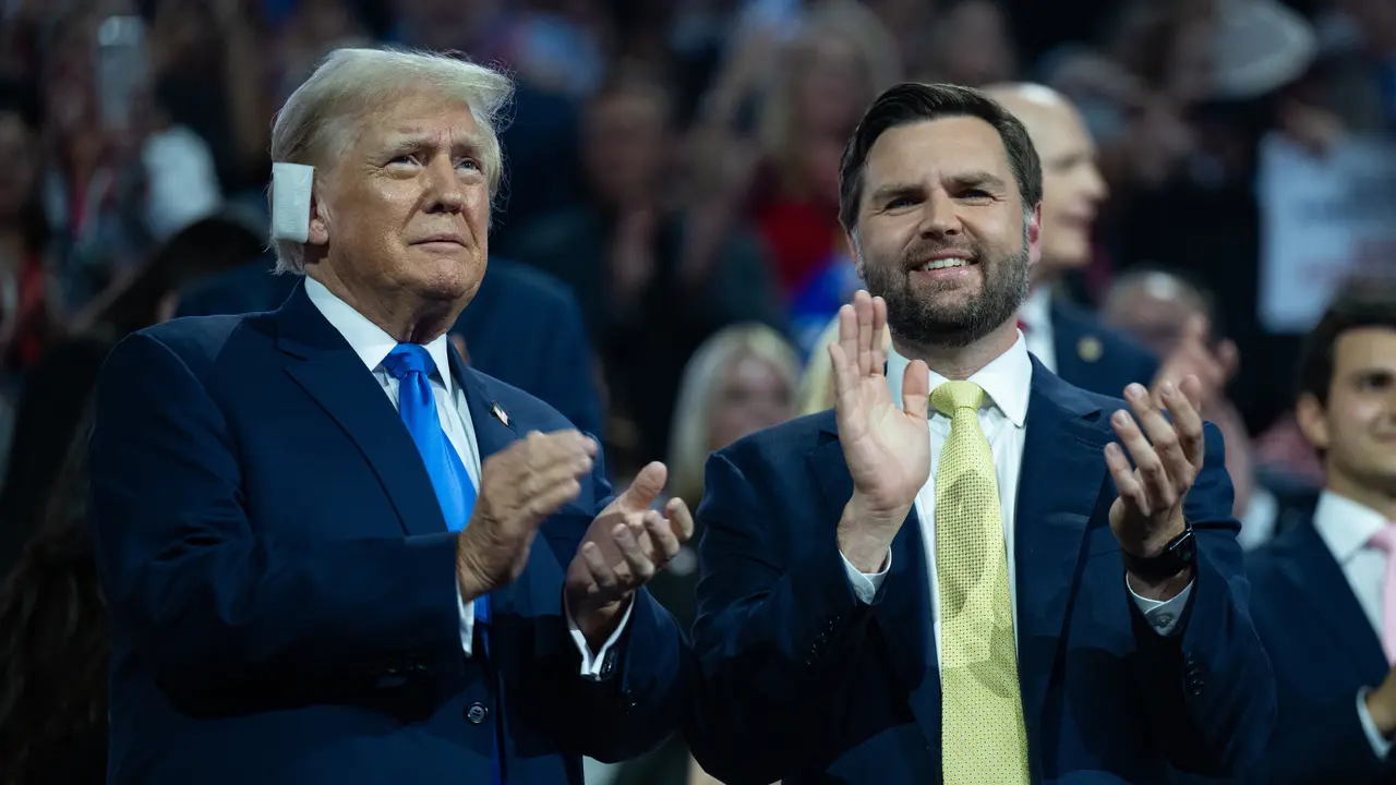 El ex presidente estadounidense Donald J. Trump y el senador estadounidense JD Vance. / A.G. / EP
