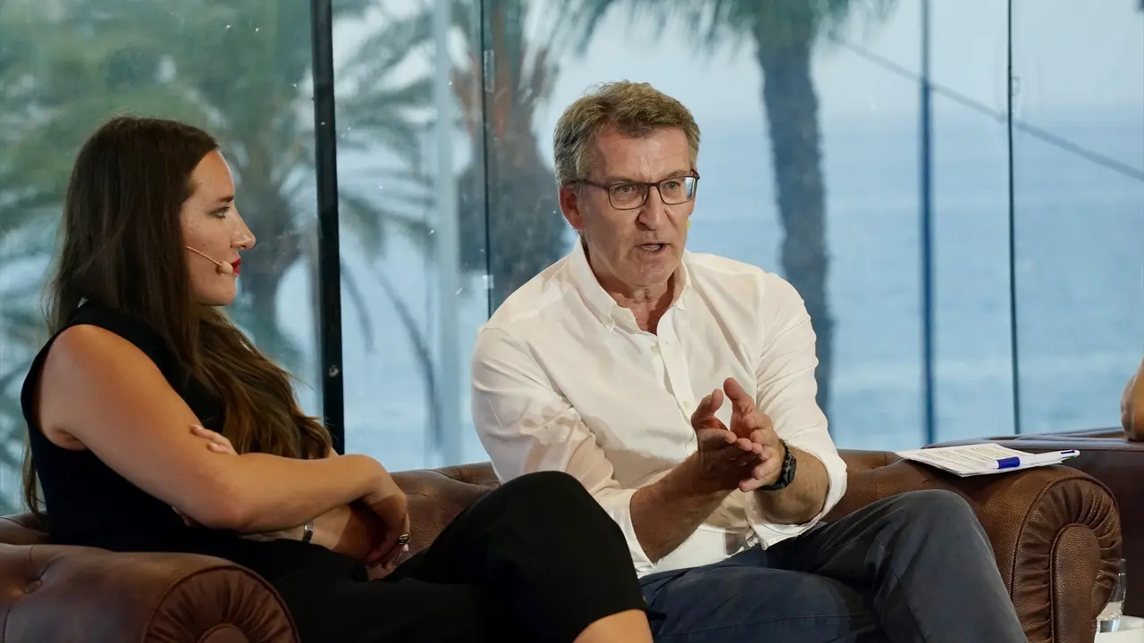 El presidente del PP, Alberto N&uacute;&ntilde;ez Feij&oacute;o, durante la Escuela de Verano de Nuevas Generaciones del PP. &Aacute;lex Zea