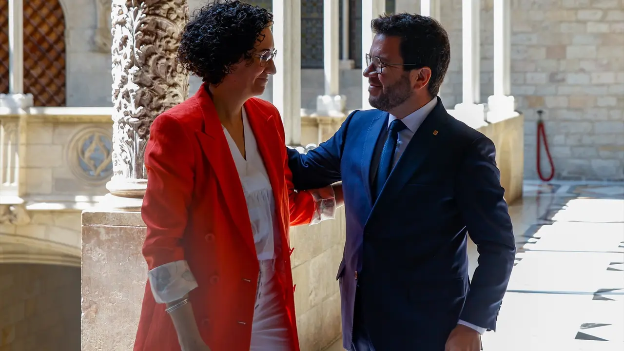 El presidente de la Generalitat, Pere Aragon&egrave;s, recibe a la secretaria general de ERC en funciones, Marta Rovira. Kike Rinc&oacute;n