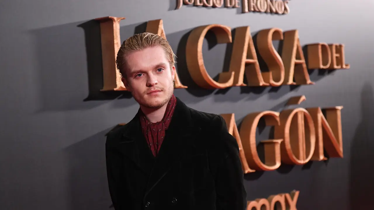 El actor Tom Glynn-Carney, que da vida al pr&iacute;ncipe Aegon Targaryen. / EP