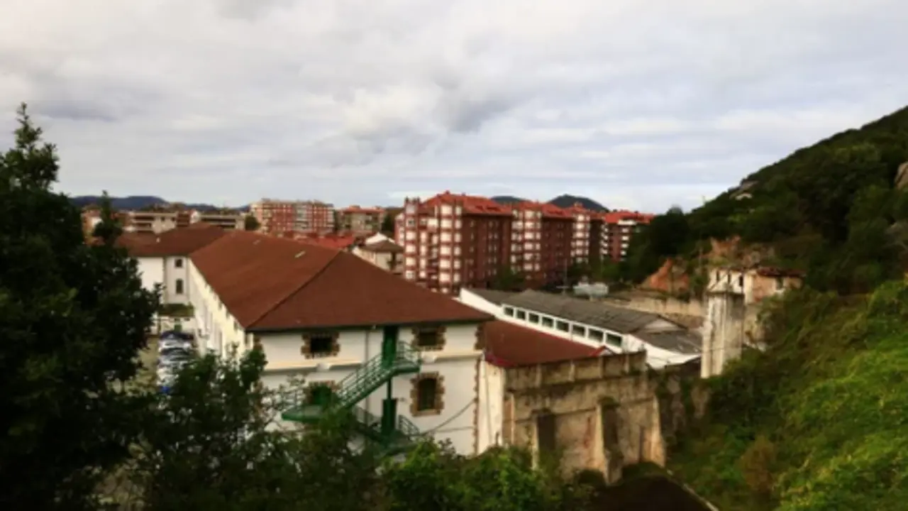 En el coraz&oacute;n verde de Cantabria, la serenidad y el encanto se encuentran en cada rinc&oacute;n. / A.S.