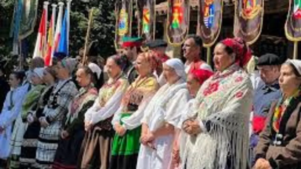 Celebraci&oacute;n del Pasacalles C&aacute;ntabro del D&iacute;a de las Instituciones. / A.E