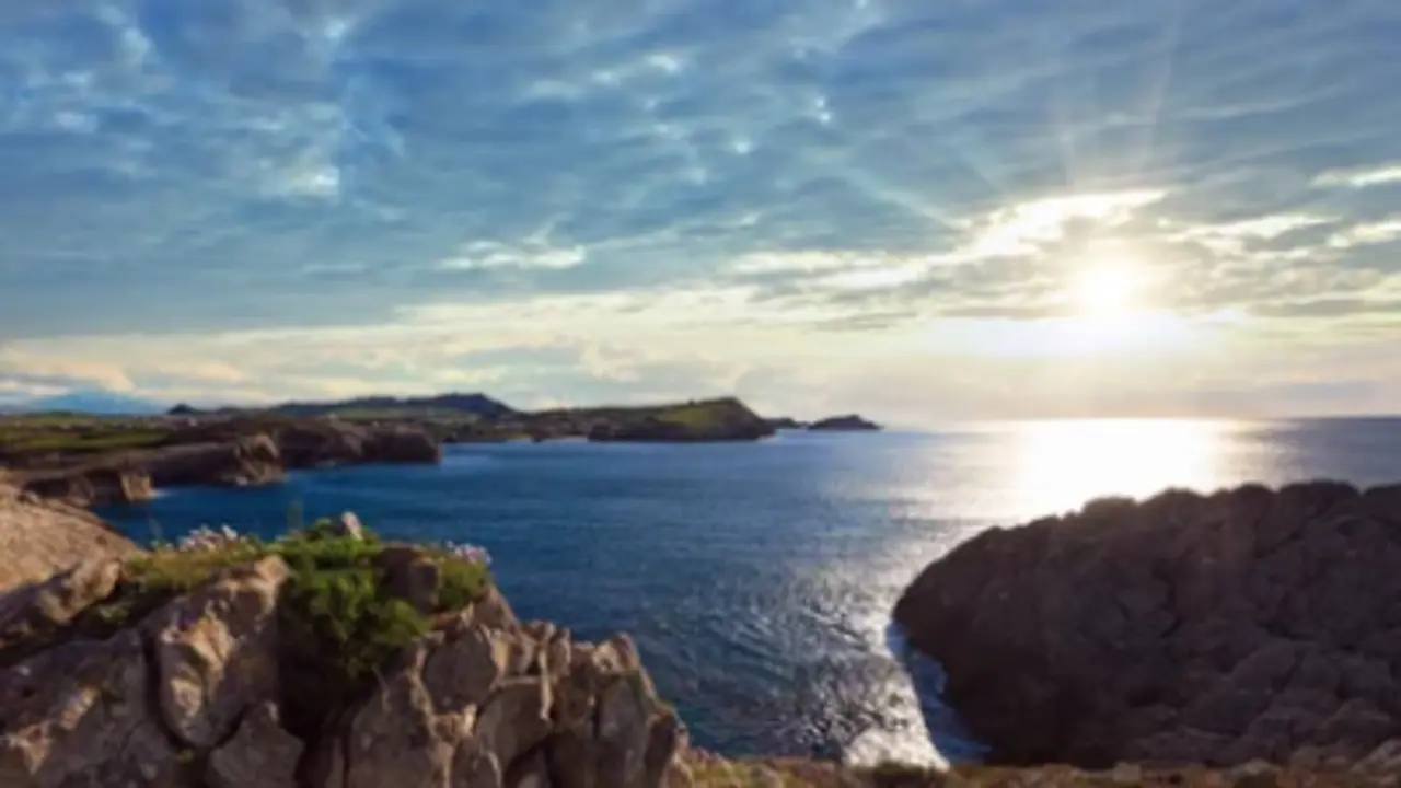 El sol y el calor vuelven a Cantabria. / A.S.