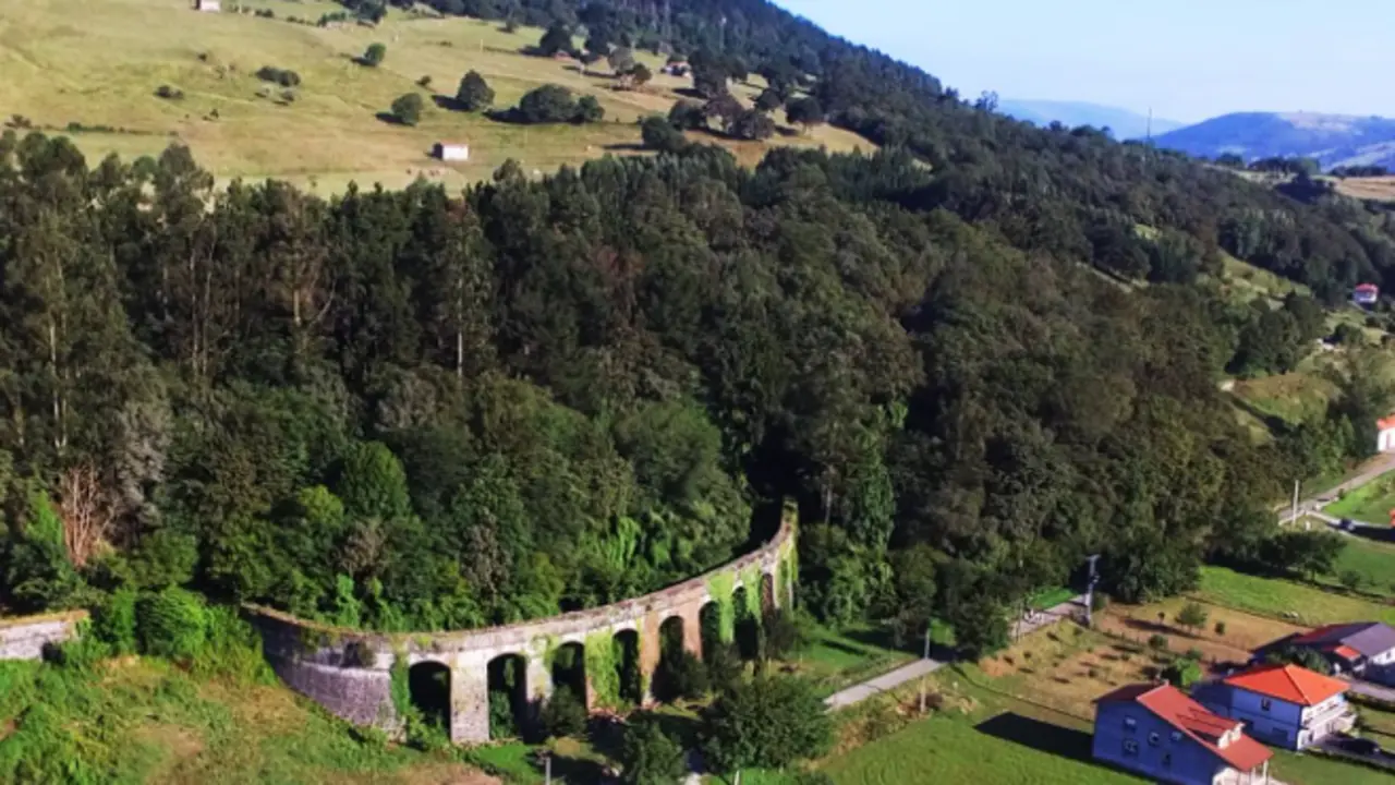 San Mart&iacute;n de Toranzo, en Santiurde de Toranzo, gana el Premio Pueblo de Cantabria 2024. / A.E.