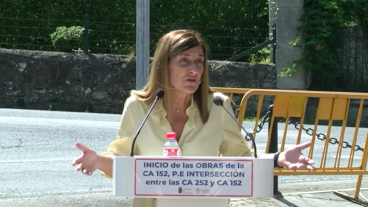 Mar&iacute;a Jos&eacute; S&aacute;enz de Buruaga durante la comparecencia. / A.E.