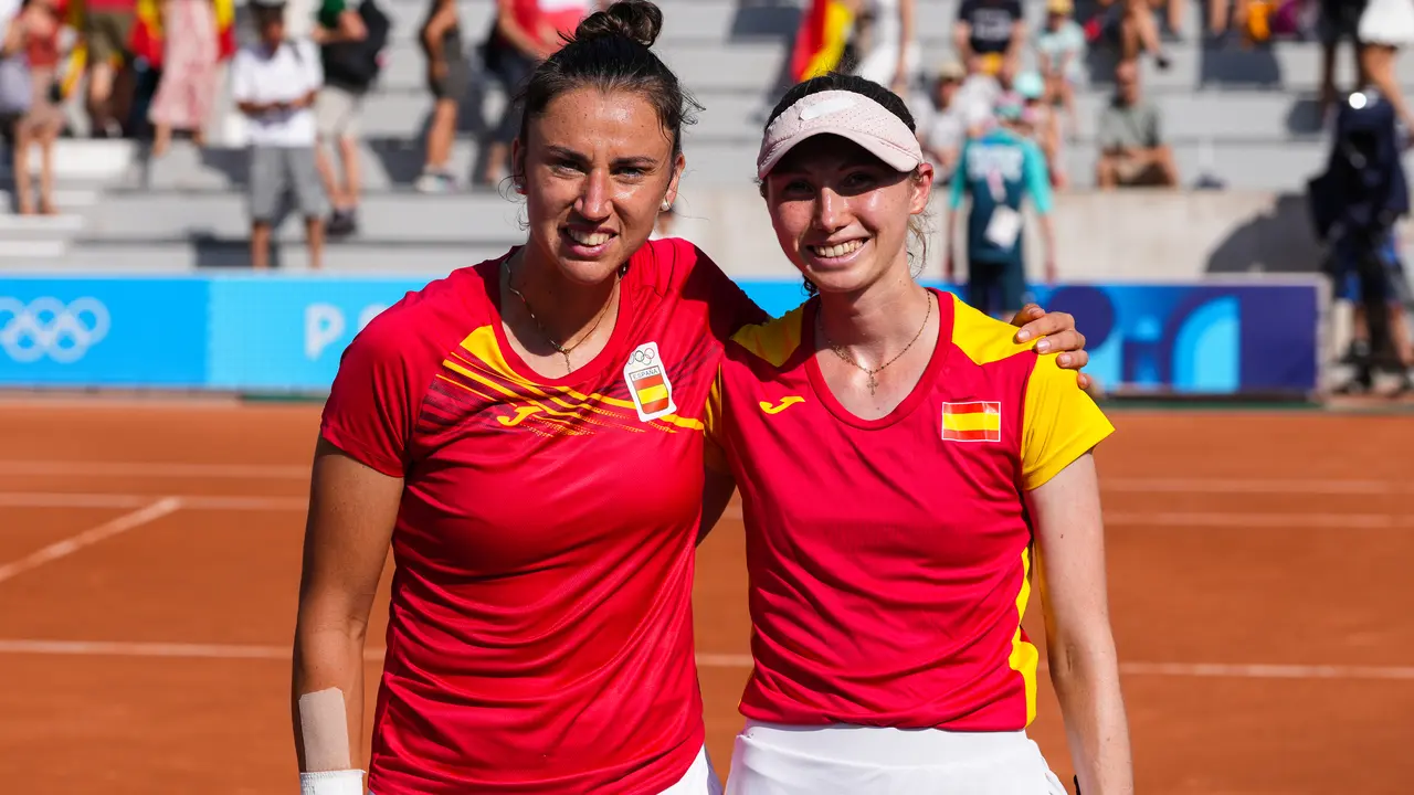 La pareja espa&ntilde;ola formada por Sara Sorribes y Cristina Bucsa. / Alvaro Diaz