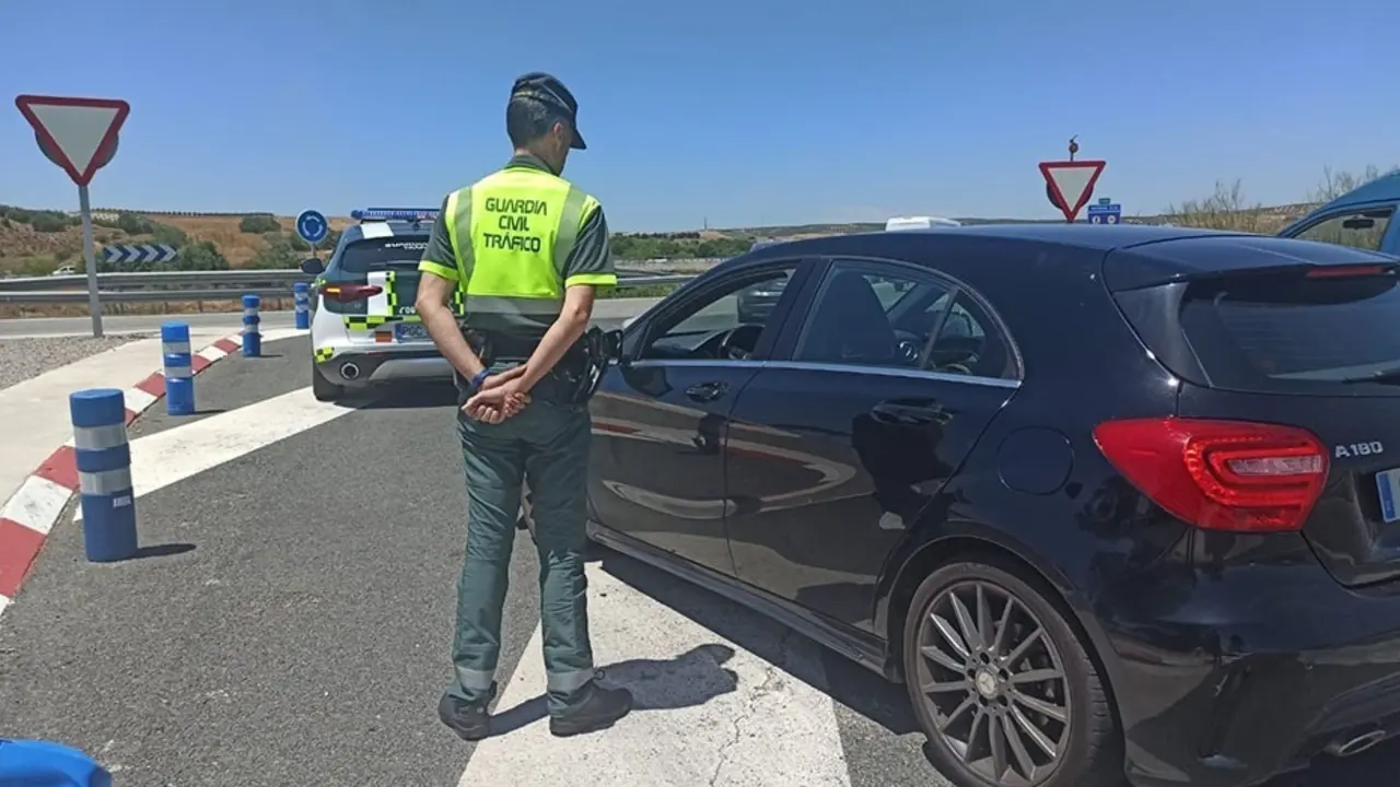 Guardia Civil de Tr&aacute;fico
GUARDIA CIVIL
12/7/2024
