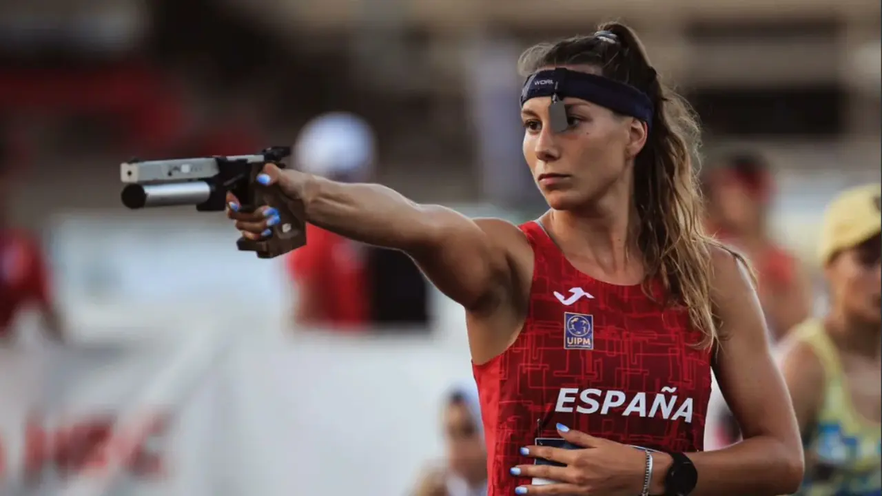 Laura Heredia.