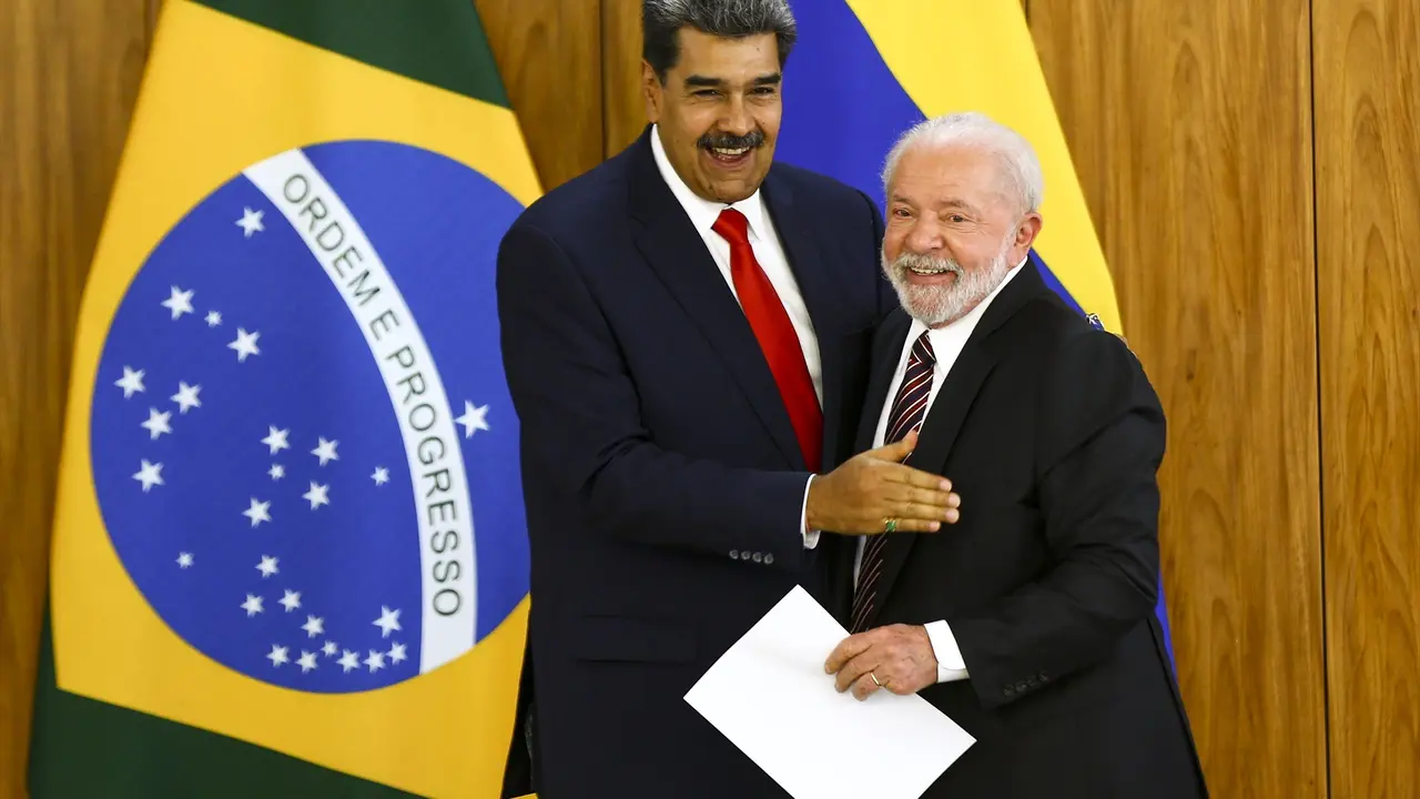 El presidente de Brasil, Luiz Inacio Lula da Silva junto a Nicol&aacute;s Maduro. / Marcelo Camargo / Archivo