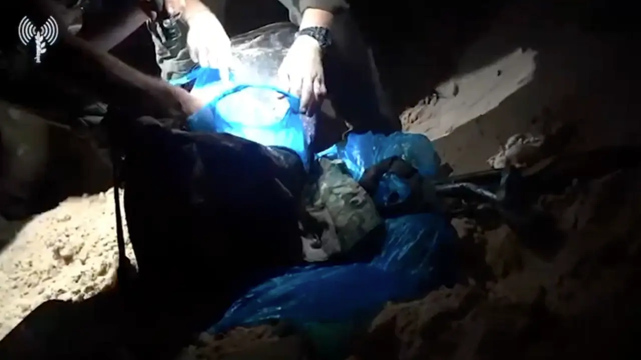 Captura de pantalla del v&iacute;deo de la operaci&oacute;n de anoche para recuperar los cuerpos de las v&iacute;ctimas.