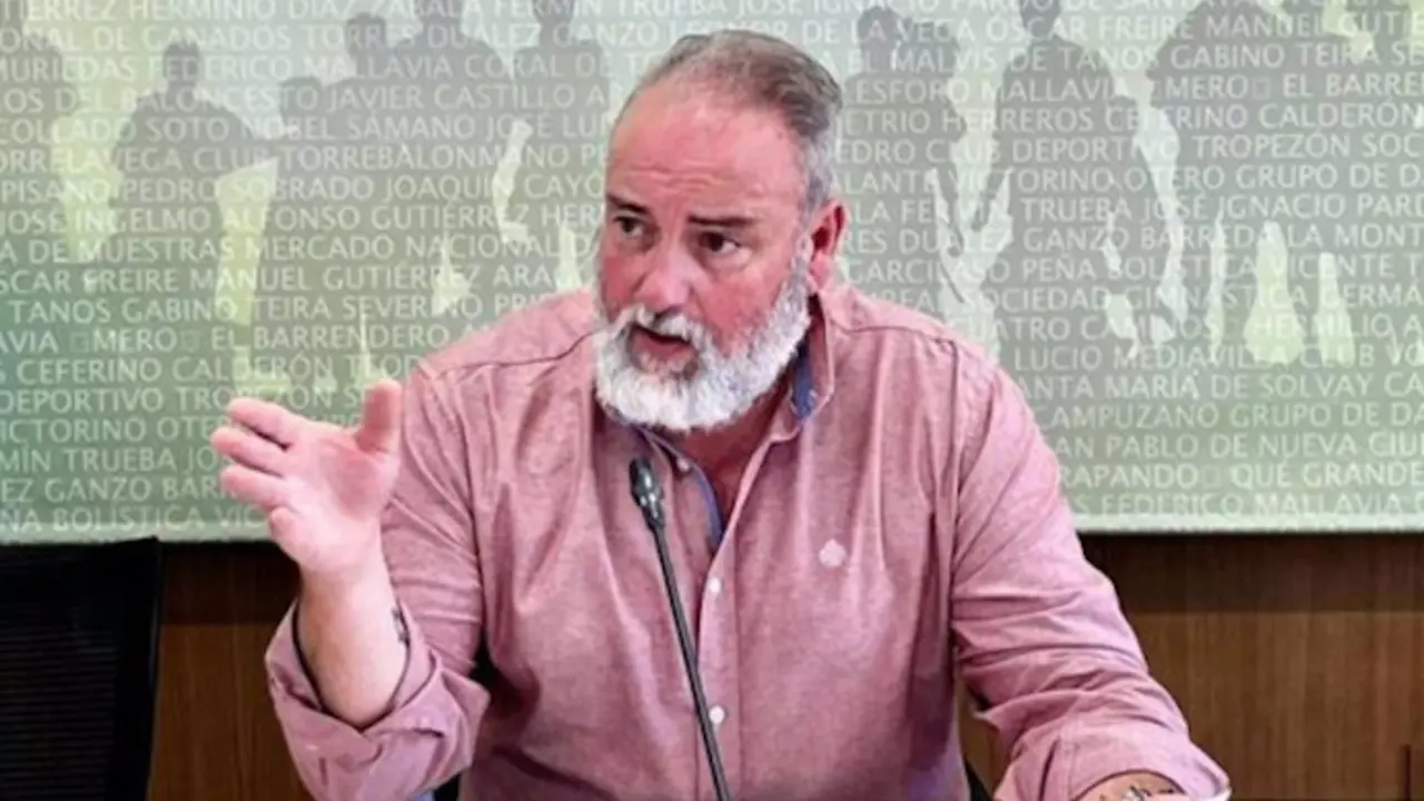 El portavoz de Vox en Torrelavega, Roberto Garc&iacute;a Corona. / A.E