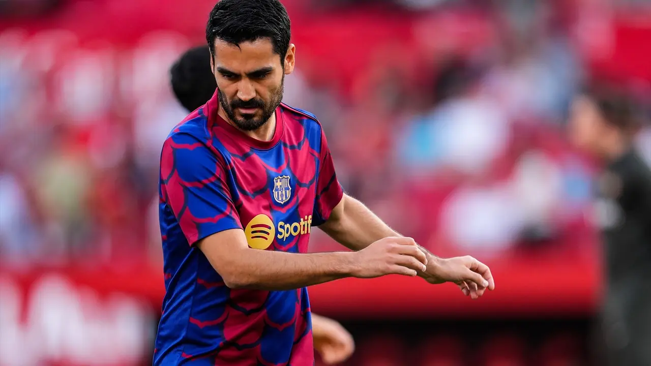 Gundogan durante un calentamiento antes de un partido de liga con el Bar&ccedil;a. / EP