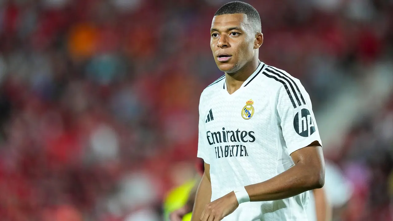 Kylian Mbappe . / EP