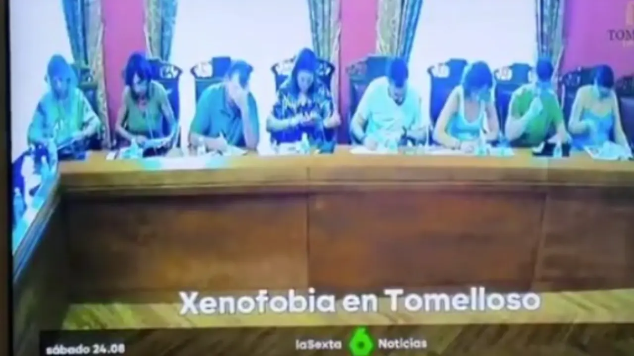 Momento del pleno en el que ocurre el altercado. / X