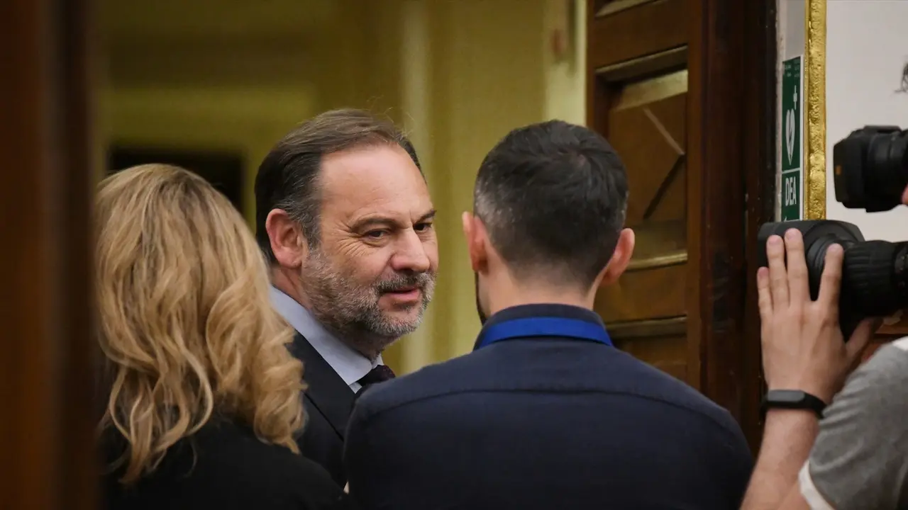El diputado del Grupo Mixto y exministro de Transportes, Jos&eacute; Luis &Aacute;balos, durante una sesi&oacute;n plenaria. Fernando S&aacute;nchez / Archivo