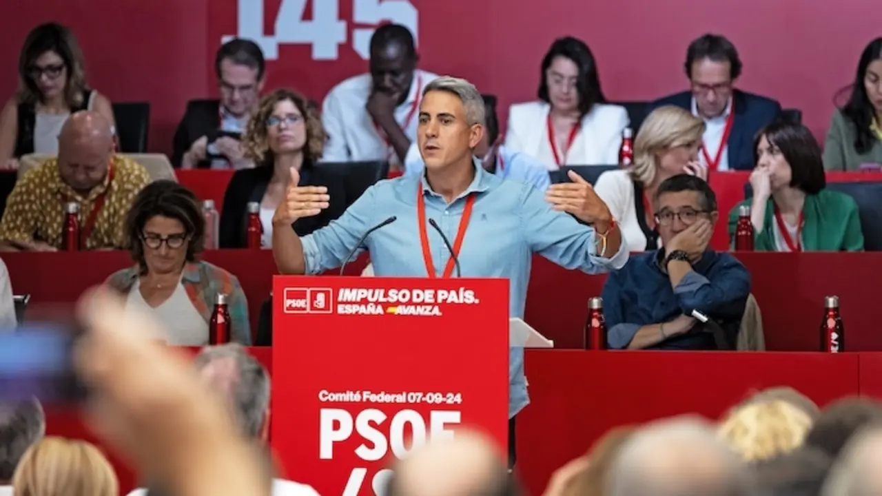 Pablo Zuloaga durante su intervenci&oacute;n ayer en el Comit&eacute; Federal del PSOE. / Eugenia Morago