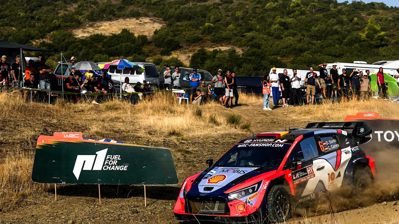 Coche de Dani Sordo durante el Rally de Acr&oacute;polis 2024. / D.S.