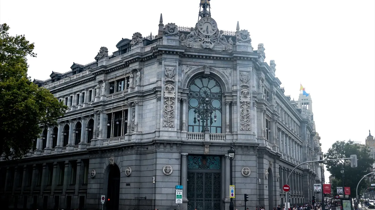 Fachada del Banco de Espa&ntilde;a. / Ricardo Rubio