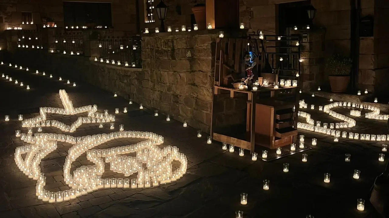 Algunas de las figuras de este a&ntilde;o formadas con velas. / A.E.
