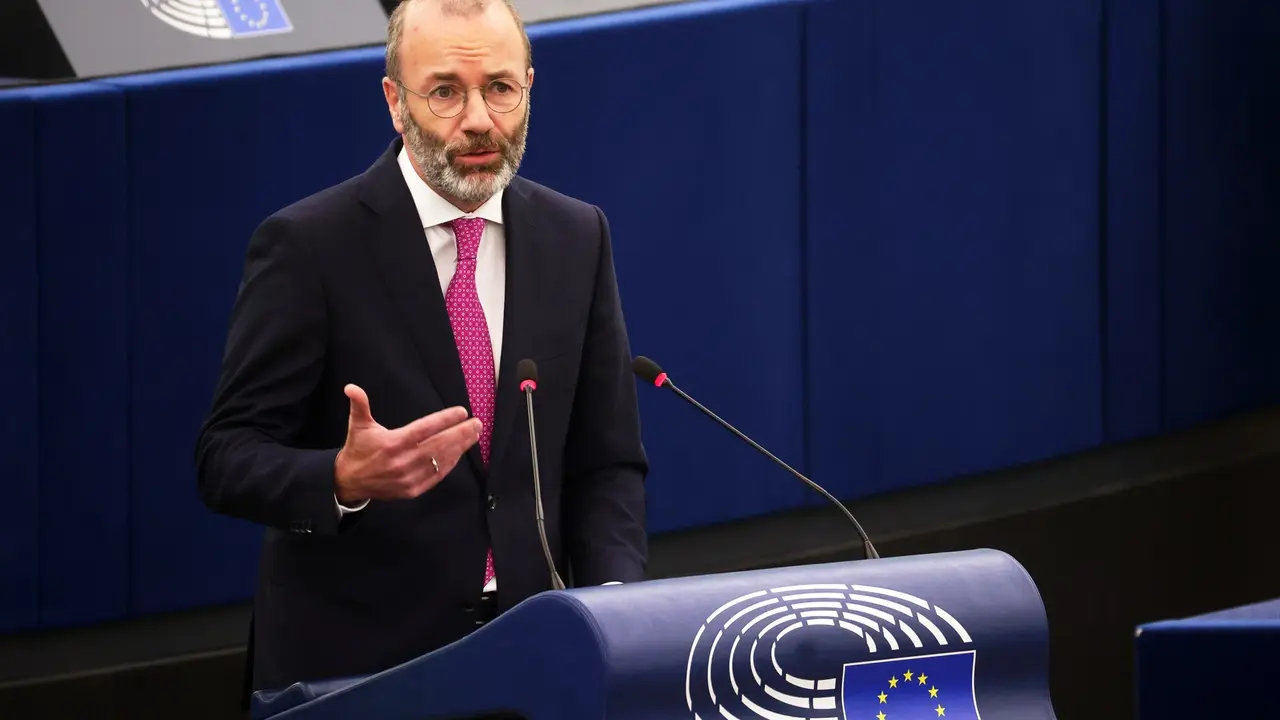 El presidente del Partido Popular Europeo, Manfred Weber, habla durante una sesi&oacute;n plenaria del Parlamento Europeo. EP / Archivo
