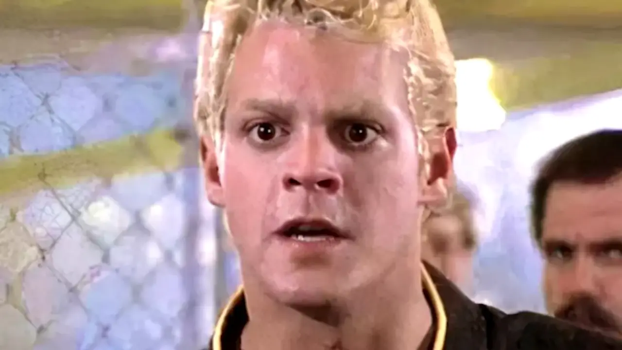 Chad McQueen en la pel&iacute;cula  'Karate Kid'. / EP