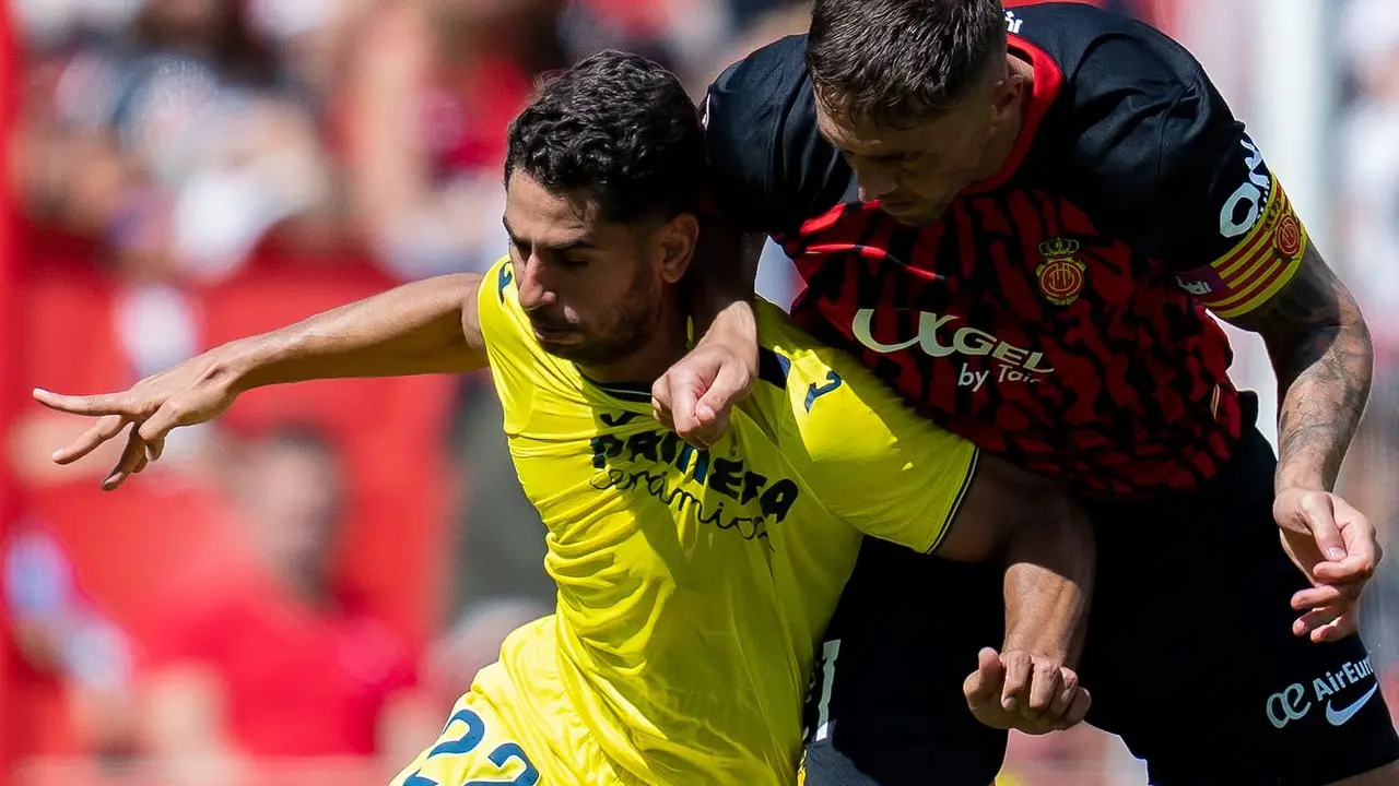 Disputa en el partido entre Villarreal y Mallorca. / Villarreal