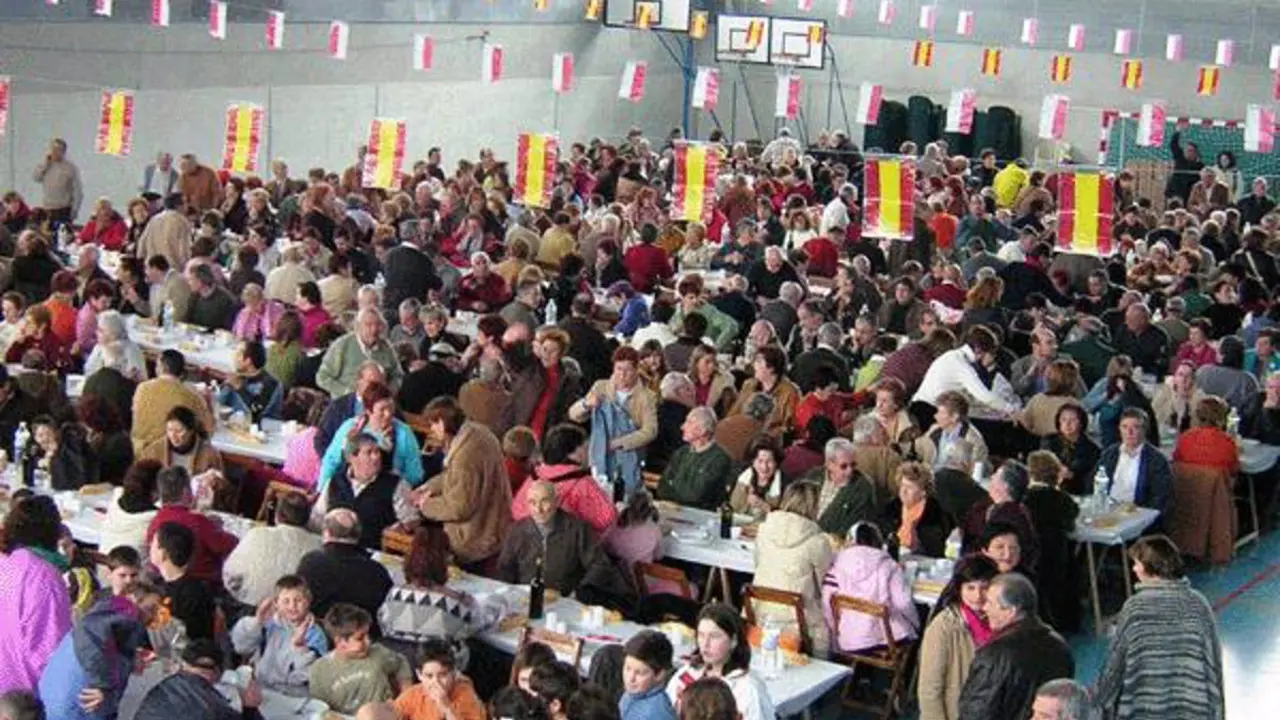La tradicional fiesta de La Perola en una edici&oacute;n anterior. / A.E.