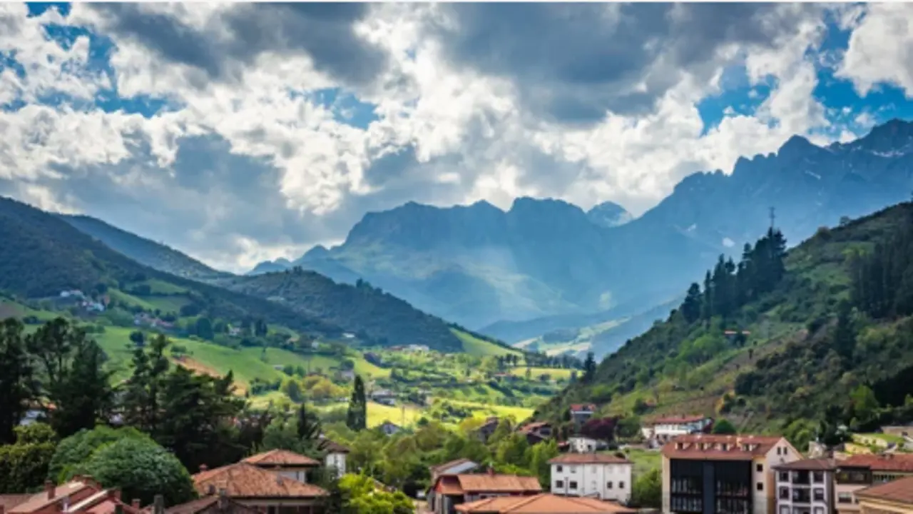 Cantabria posee multitud de paisajes que con el oto&ntilde;o se vuelven a&uacute;n m&aacute;s bonitos. / A.S.