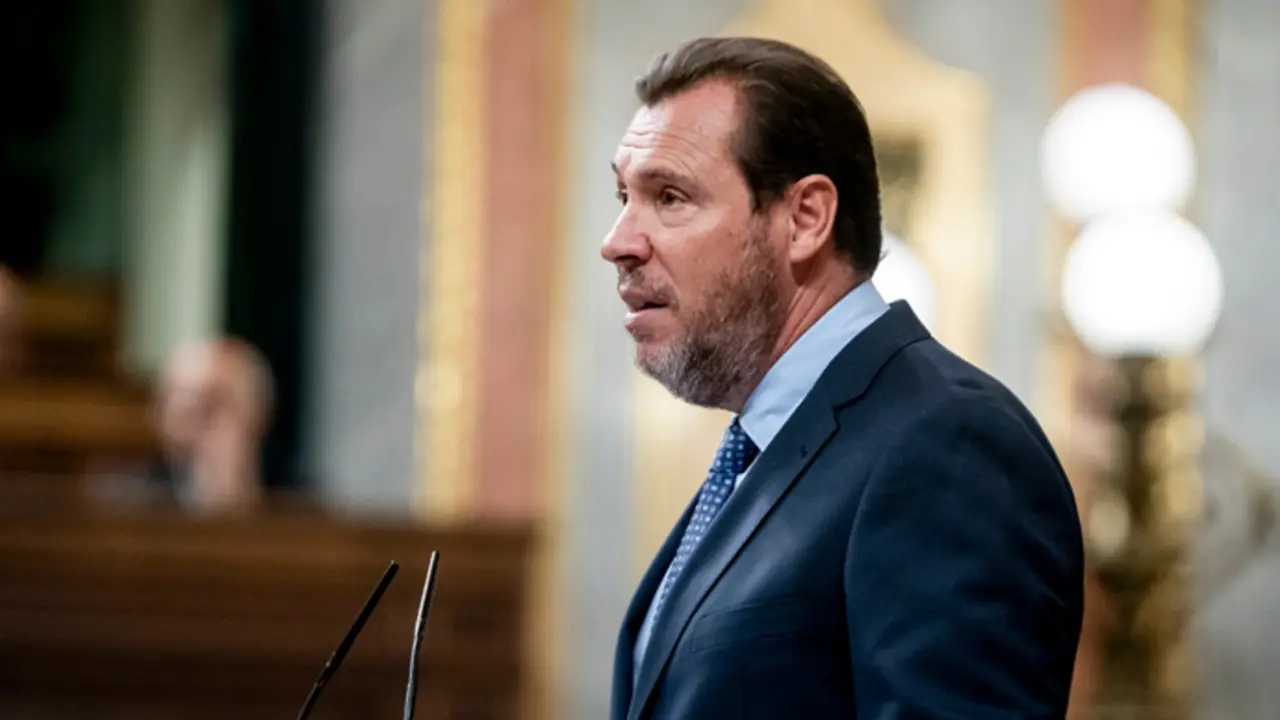 El ministro de Transportes y Movilidad Sostenible, &Oacute;scar Puente. / EP