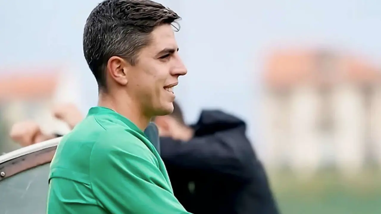 El capit&aacute;n del Racing de Santander, &Iacute;&ntilde;igo Sainz-Maza. / RRC