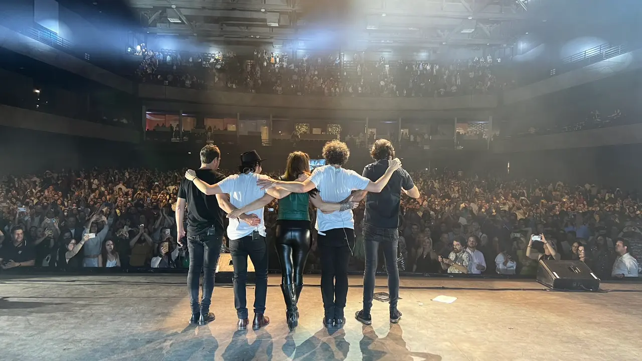 El grupo y Leire separan sus caminos tras 17 a&ntilde;os juntos. / Red X