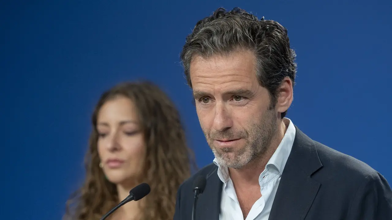 El diputado nacional y portavoz del PP, Borja S&eacute;mper, durante una rueda de prensa. / Alberto Ortega