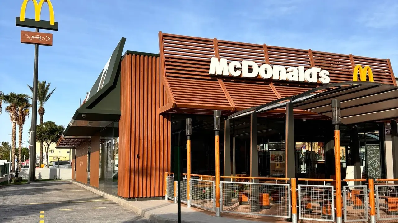 Unn restaurante de McDonald&acute;s. / EP