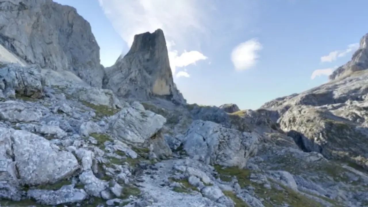 El monta&ntilde;ero muri&oacute; cerca de la cima de Pe&ntilde;a Santa de Enol, en Cangas de On&iacute;s, Picos de Europa. / EP