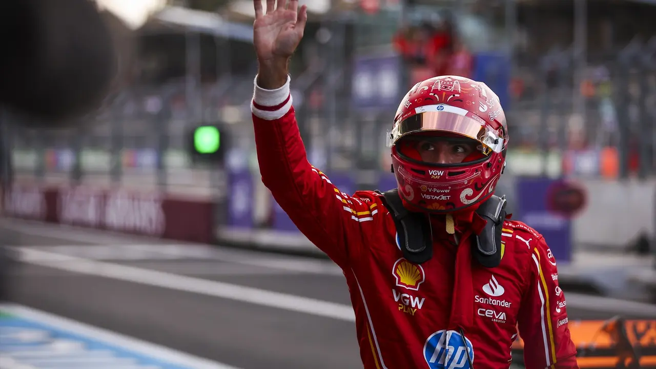 Carlos Sainz celebra la victoria en el GP de M&eacute;xico. / EP