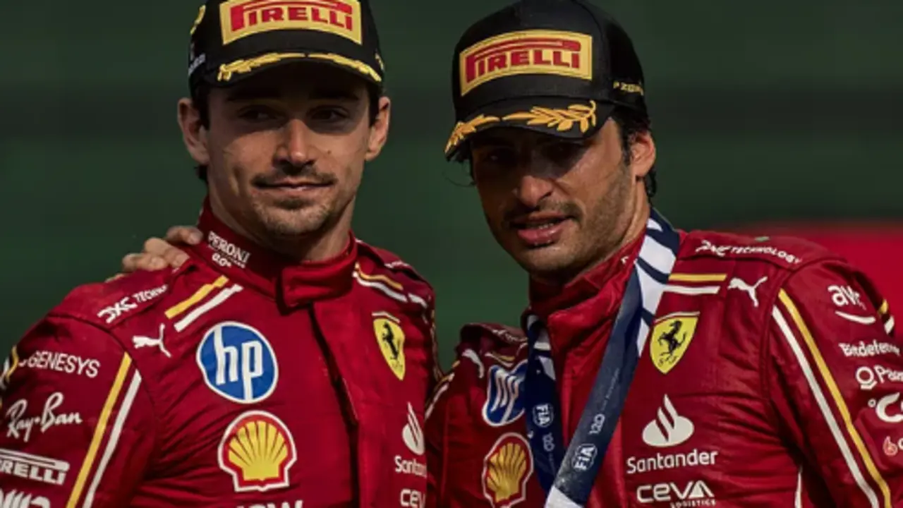 Sainz y Leclerc, tras el GP de M&eacute;xico./ FERRARI
