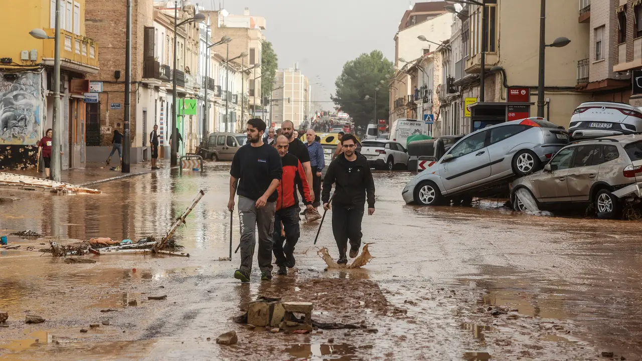 ROBER SOLSONA&hellip;.20241030&hellip;VALENCIA&hellip;&hellip;BARRIO De la Torre EN VALENCIA AFECTADO POR LA DANA.