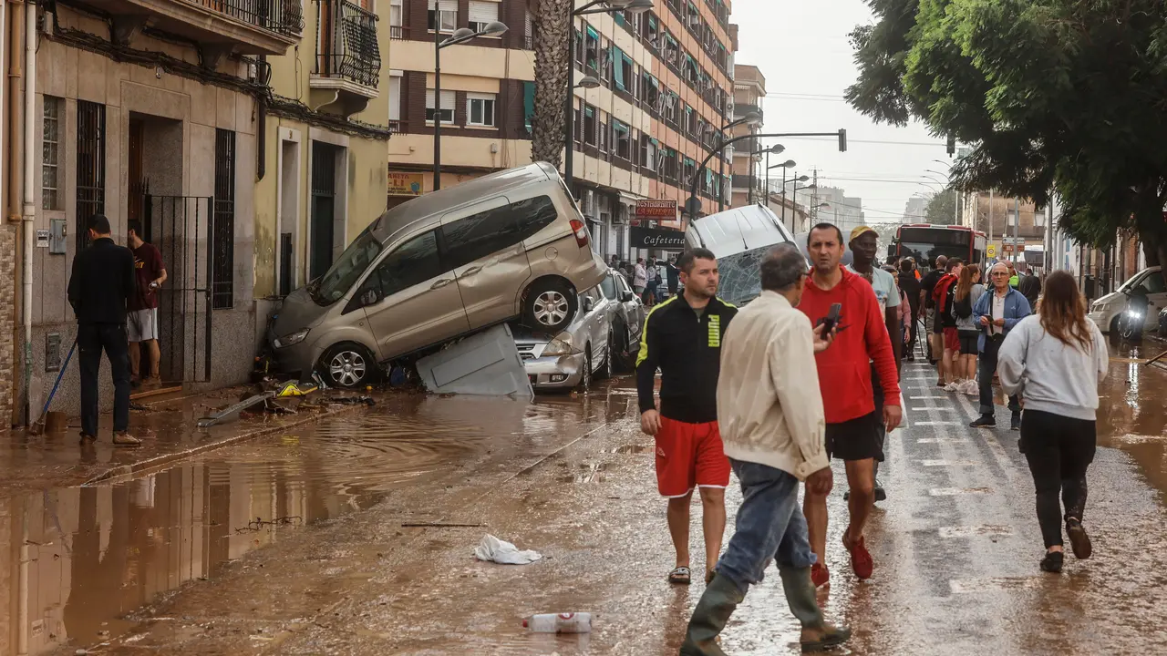 ROBER SOLSONA&hellip;.20241030&hellip;VALENCIA&hellip;&hellip;BARRIO De la Torre EN VALENCIA AFECTADO POR LA DANA.