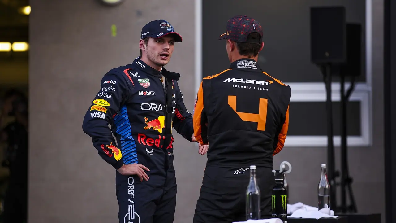 Los pilotos de F&oacute;rmula 1 Max Verstappen (Red Bull) y Lando Norris (McLaren), en el GP de M&eacute;xico 2024. / Eric Alonso