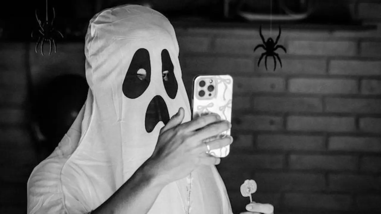 Una persona en una fiesta de Halloween. / A.E