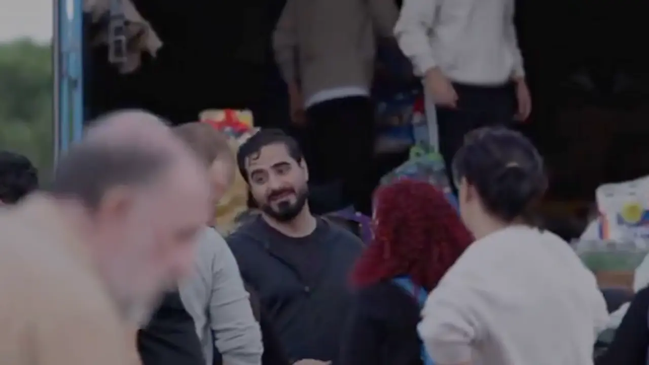 Captura de pantalla del v&iacute;deo en sus redes difundido en sus cuentas. / X