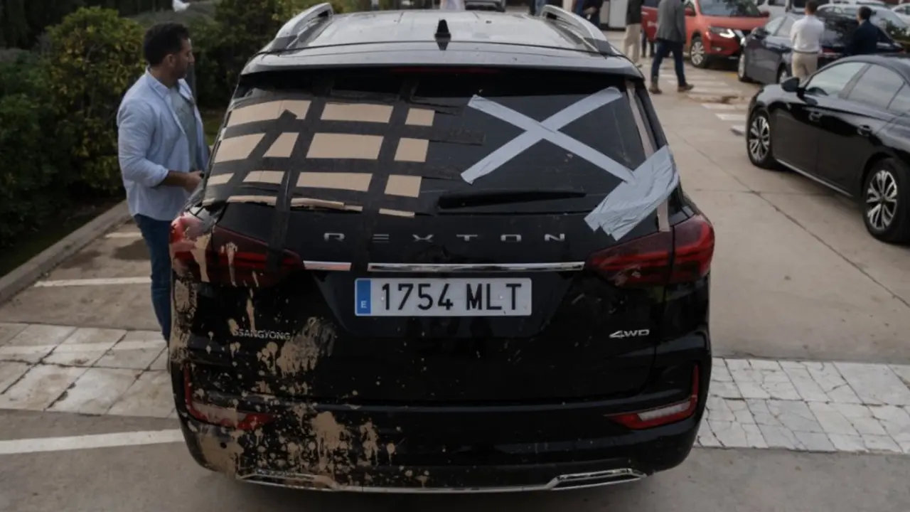 As&iacute; qued&oacute; presuntamente el coche de Pedro S&aacute;nchez en Paiporta