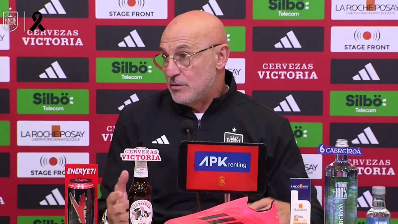 Luis de la Fuente durante la rueda de prensa. / RFEF